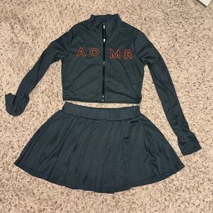 Micas two piece size medium NWT!